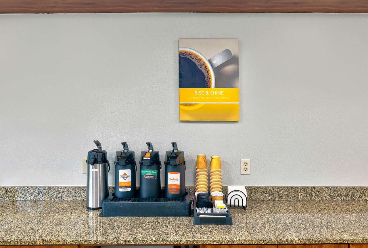 6-cedar Rapids, Ia - Airport Hotel 2*